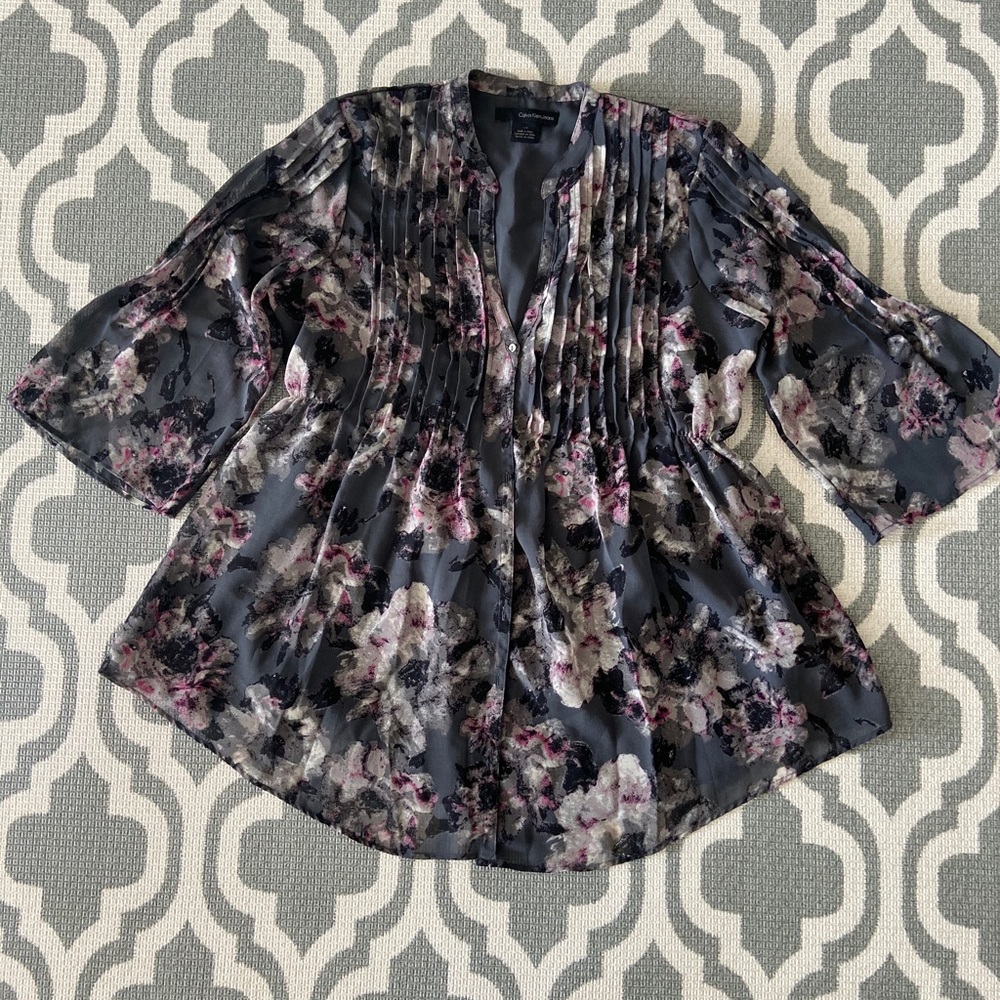 Calvin Klein jeans floral print blouse.